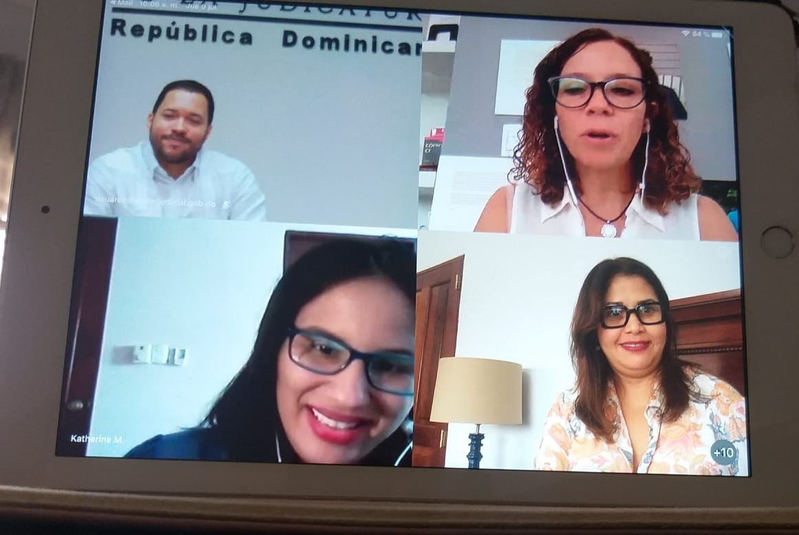 kmmatos's tweet photo. Quiero agradecer y felicitar a @dilialeticia @AdadefRd @enjweb @PoderJudicialRD por su receptividad en la busqueda de perfeccionamiento del sistema de audiencias virtuales para casos de familia. Aportar soluciones en lugar de quejas es lo correcto. Gracias🤗 https://t.co/MzpwDN5HaK