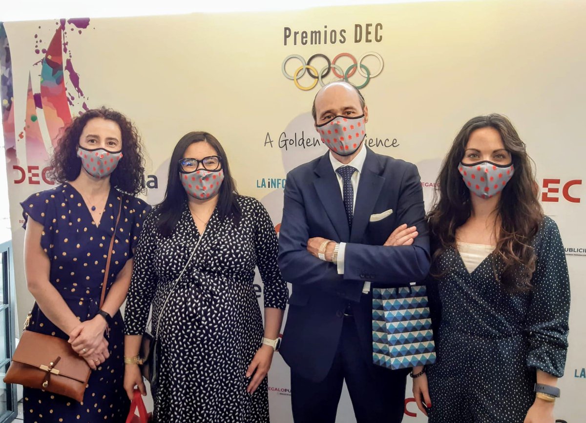 HomeServe_ES's tweet photo. ¡Nuestro equipo ya está preparado para los #PremiosDEC defendiendo la candidatura de nuestro proyecto 'Siempre al lado de nuestros clientes', desarrollado en 2019 para conectar con nuestros #ClientesHomeServe como nunca antes lo habíamos hecho🤝 https://t.co/cWwKxSCmH8
