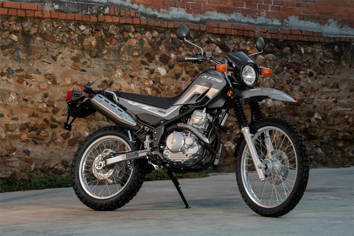 INFORMOTO's tweet photo. ESTADOS UNIDOS: YAMAHA XT 250 EDICIÓN 2021
https://t.co/FTUZW4mWMP. @YamahaMotorArg @YamahaMotorUrug @yamahamotorbra @yamahacolombia @yamahamotorperu @YAMAHAECUADOR @yamahamotorsv @YamahaMotorMX @YamahaMotorUSA @YamahaMotorEU. #YamahaXT2502021 #YamahaXT250 #Yamaha #XT250. https://t.co/EC9R1CHC0P