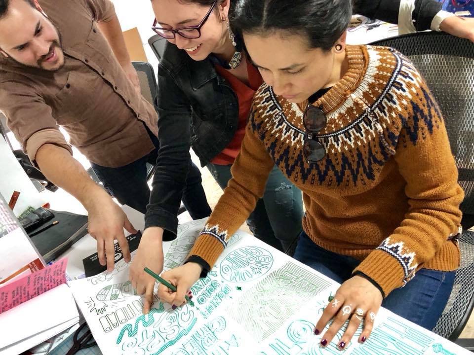 helloenigma's tweet photo. El #EnigmaTeam apoyando en los goodies del 4to aniversario de @Tijuana_CM ¡Qué lindos recuerdos! 🌈
#Proudsponsor #TBT https://t.co/NpkR9CRigO