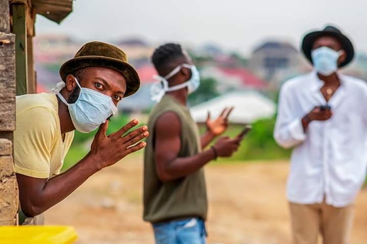 Olary_Tomito's tweet photo. 👉Ukijikinga wewe peke yako  bado haujapiga teke Corona, hakikisha watu wanaokuzunguka wanajilinda pia.😷📣 
#Covid19ChampionsTz #JikingeUwakingeWengine
@SwedeninTZ  @UNICEFTanzania @FeminaHip https://t.co/c5NAEotxoi