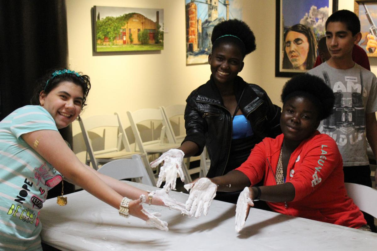 Online Art Camps! conta.cc/2DrIFgV