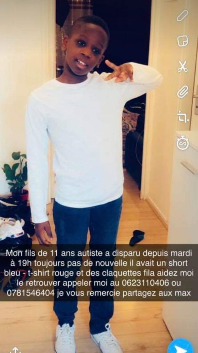 Dzinho75's tweet photo. Svp partagez au max sa pourrait etre votre petit frère. C’est dans belleville et ses alentours (75). Vrmt partagez svp🙏🏼🙏🏼 https://t.co/Hkek0jKCZD
