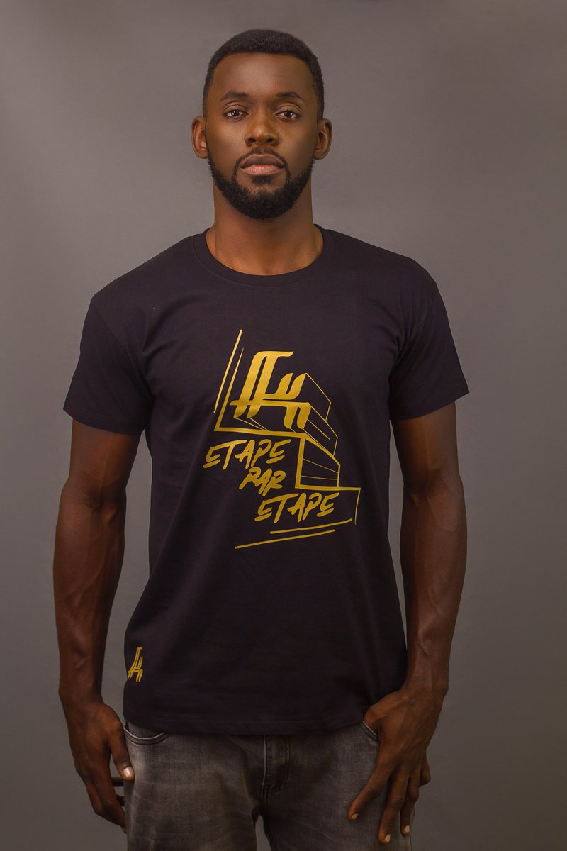 Teeshirt : LES MARCHES 
Prix : 11 000f cfa