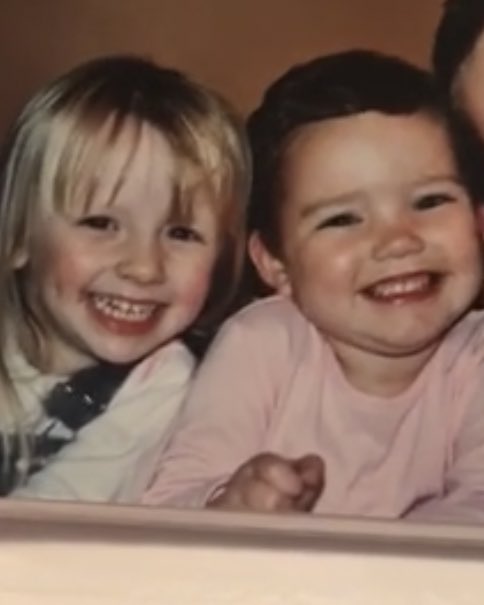daynaxtx's tweet photo. I actually can’t explain how much Shannon has been my absolute rock the past few months. The support she’s given me everyday is amazing especially through the low days @ToalShannon ❤️I love you so much and thank you 🥺 https://t.co/BhLMpxEASj