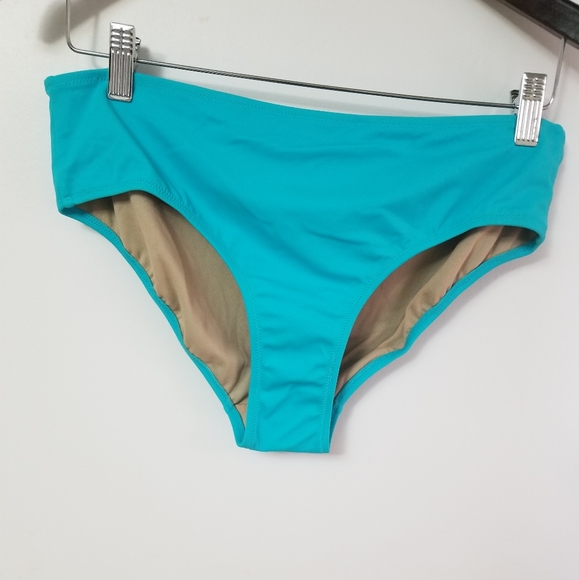 Sillyg70's tweet photo. So good I had to share! Check out all the items I'm loving on @Poshmarkapp from @Thriftysh1 #poshmark #fashion #style #shopmycloset #joefresh #darlinglondon #rwco: https://t.co/pzscATAM4d https://t.co/CTh195xFbl
