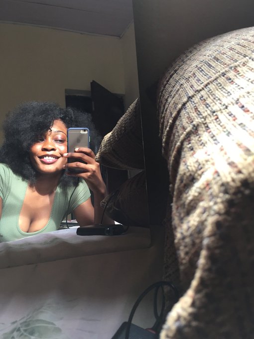 Watch 𝐘𝐯𝐞𝐬's leaked NSFW photo on TwXstars