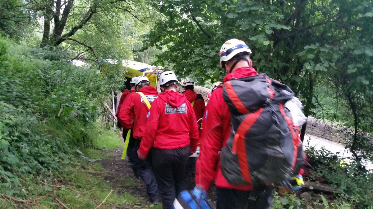 CalderValleySRT's tweet photo. #CALLOUT

At 17:59 on Wed 8th Jul @CalderValleySRT received a request from @YorksAmbulance to assist with the evacuation of a female who had suffered a lower leg injury near Heptonstall Rd, #HebdenBridge 

Full story - https://t.co/wH7tLfBU9Z https://t.co/SSkd9OyJJW