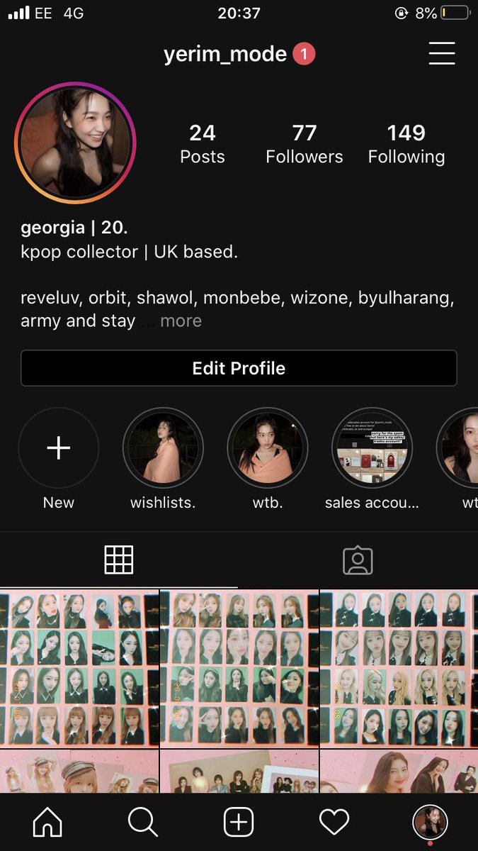 loonaticbxtch's tweet photo. I posted a new row on my collection account and I’m unsure if I like it 😅

#loonacollection #kpopcollection https://t.co/S67dCxyF1J