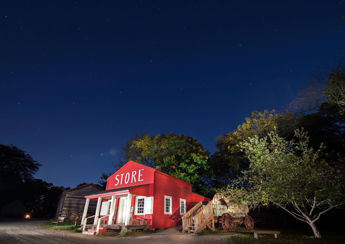VisitHamiltonCo's tweet image. Beat the heat and explore the expansive grounds of @ConnerPrairie after hours! 

Enjoy the full CP experience, Thursdays this summer from 6-9 p.m.

Details --&amp;gt; visithamiltoncounty.com/event/family-n…

#VisitHC | #discoverCP