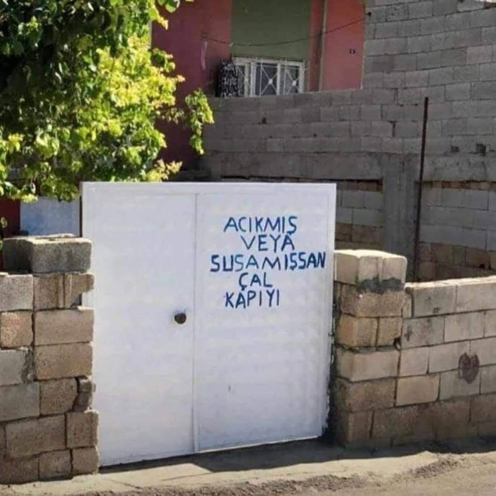 devrandmir's tweet photo. Yer batman. 
Allahın ne güzel kulları var.
Allah razı olsun. https://t.co/e7dssIZcLF