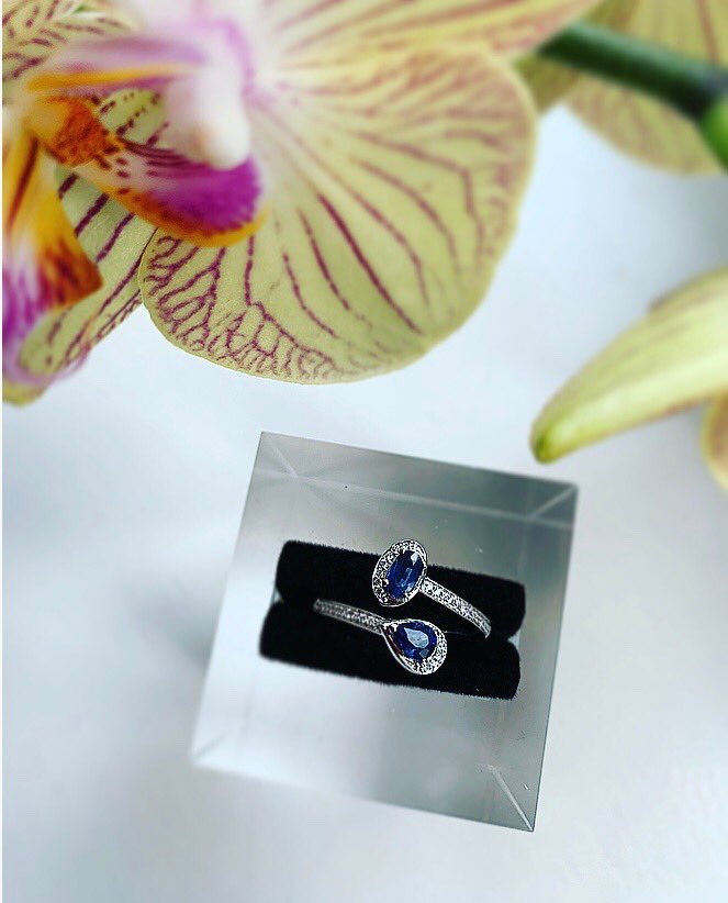 FogalandBarnes's tweet photo. Our exclusive “SHOP LIVE” service went live today.

Speak to a human being through Zoom and Facetime, or meet up at your own home. Where you can see and feel your dream piece of jewellery before purchasing.  #womaninbizhour https://t.co/UCjpwgzO5y https://t.co/ymSEsPHdzs