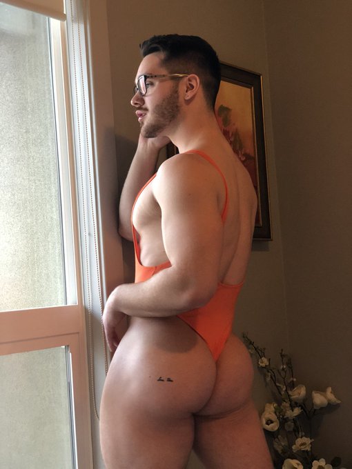 Watch 𝓓𝓻𝓮𝓪𝓶 𝓑𝓸𝓲 🌌's leaked NSFW photo on TwXstars