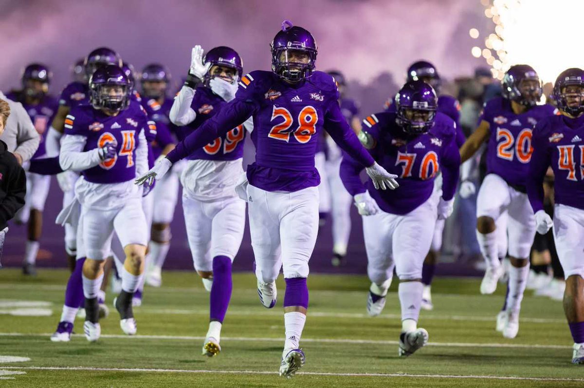 Brodie_Reich's tweet photo. After a good talk with @CoachPond53 and @CoachSlaughter2 I’m blessed and honored to have received an offer from Northwestern State University!💜🧡 #forkem #godemoms @_ZHSFootball @Olguy51 @CoachBrew1 @LaGridFootball https://t.co/BOQxrqTOL4