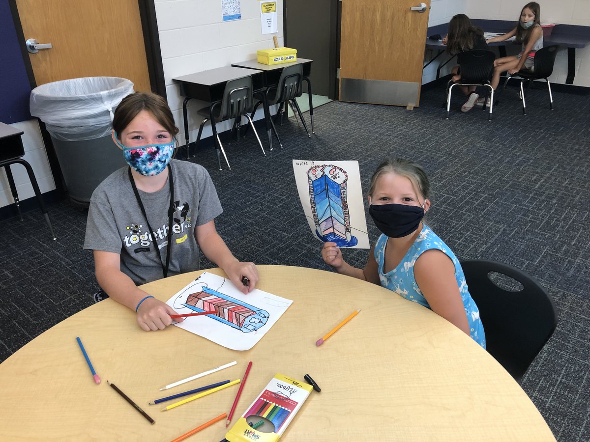 PrairiePtElem's tweet photo. Third-grade pioneers used art, geometry, and subject matter to make Cylinder Value Cakes! #CrossCurricular https://t.co/JtrVqMgnyG