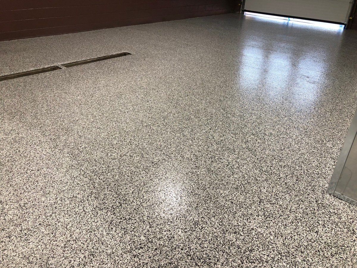 XCoatings's tweet photo. Call us to learn about the benefits of epoxy floor coating for your garage, basement, living room, kitchen and more. 👉 (713) 365-0444
.
.
.
#EpoxyFlooring #GarageEpoxyFloors #GarageFloorEpoxy #GarageFloorCoatings #EpoxyFloorCoating #EpoxyCoatings #FloorCoatings #ResidentialE ... https://t.co/NmzuNrXqRv