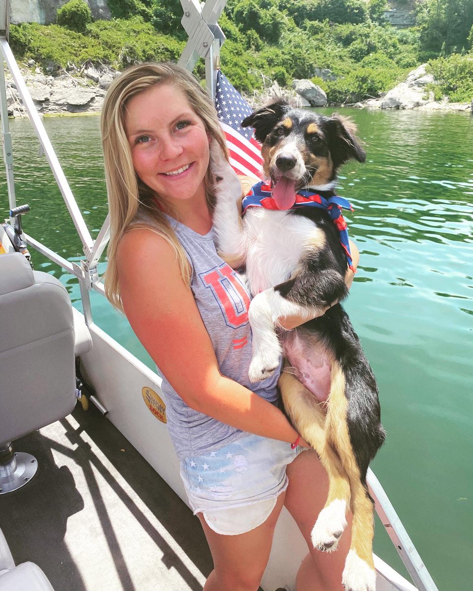 Ms_DelongB's tweet photo. 4th of July Selfie with my favorite boy! #lteselfiebingo @pam_schaeffer @thompsonli15 @frankhousera1 https://t.co/M6U8tSLbZJ