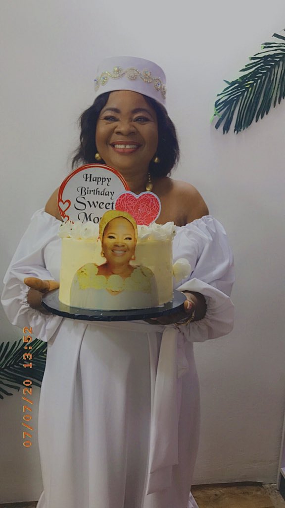 J_solofficialNG's tweet photo. JULY 7TH was my Momβs birthday. β€οΈβ€οΈππππ
Her excitement seeing her daughter style her . . White is her favorite color .. She rocked it so well . Say a prayer ππ½
#JenniferSolomon #JS #Fashion #Style #Whitedress #LagosTailor #NigerianDesigner https://t.co/05FeJCsH7M