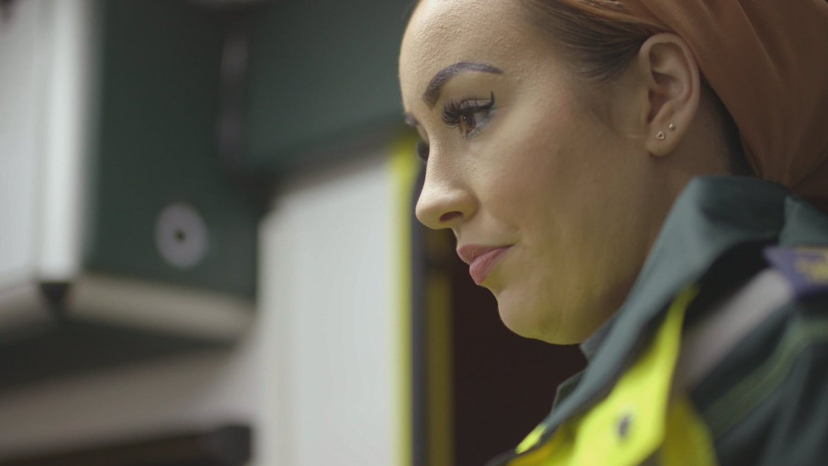 There are strict alcohol limits for drivers, but it’s impossible to say exactly how many drinks this equals - it’s different for each person.

It’s best to play it safe after a drink and leave the car at home. Even if it’s ‘just one or two’, it’s not worth the risk. 

#Ambulance