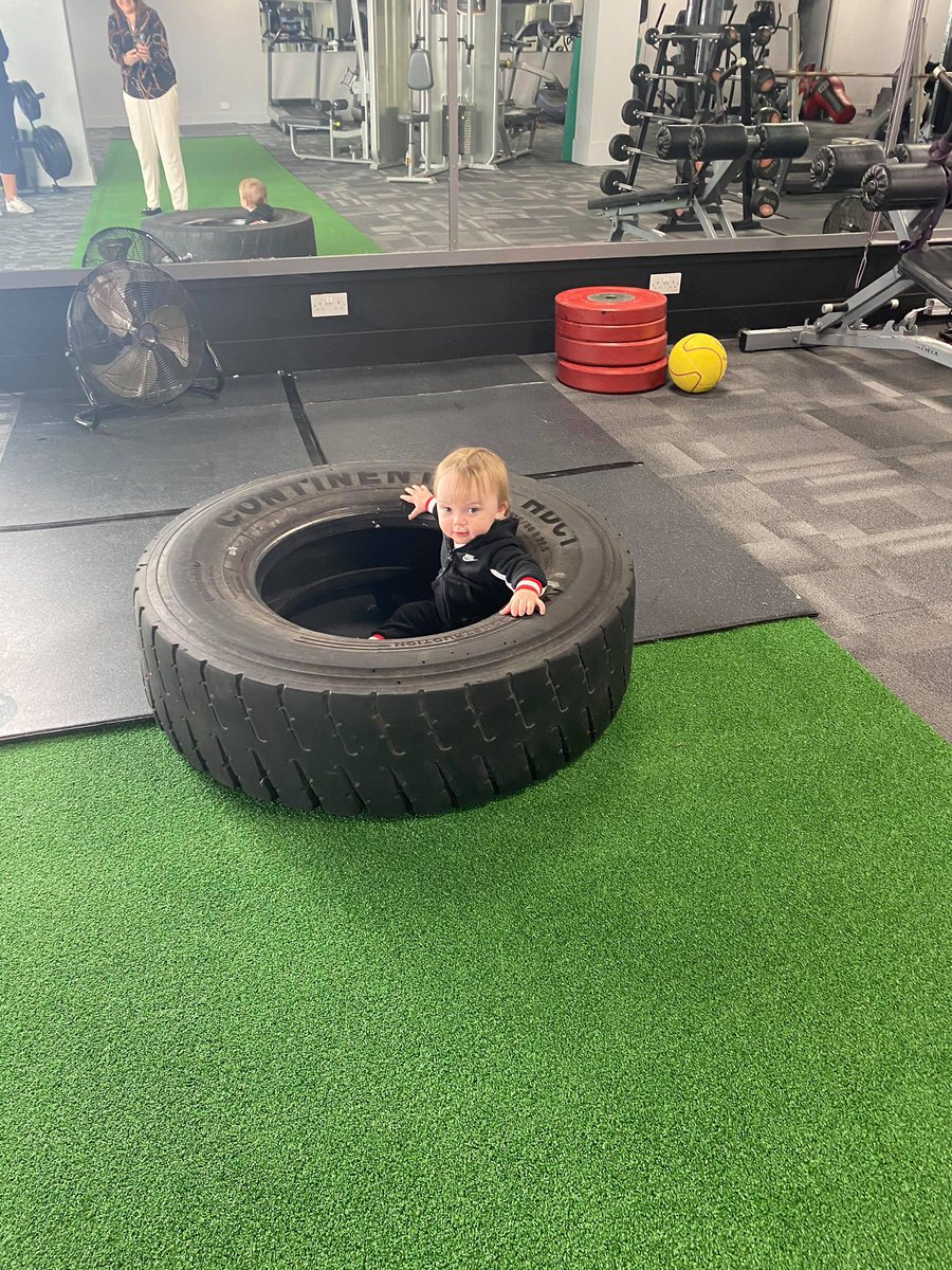 eloisegeex's tweet photo. Unreal couple of weeks starting the new venture as a PT and leading classes now to carry them on as well as getting the gym ready for opening! Roll on the 25th!🤩✅ https://t.co/G2I66w3Xkn