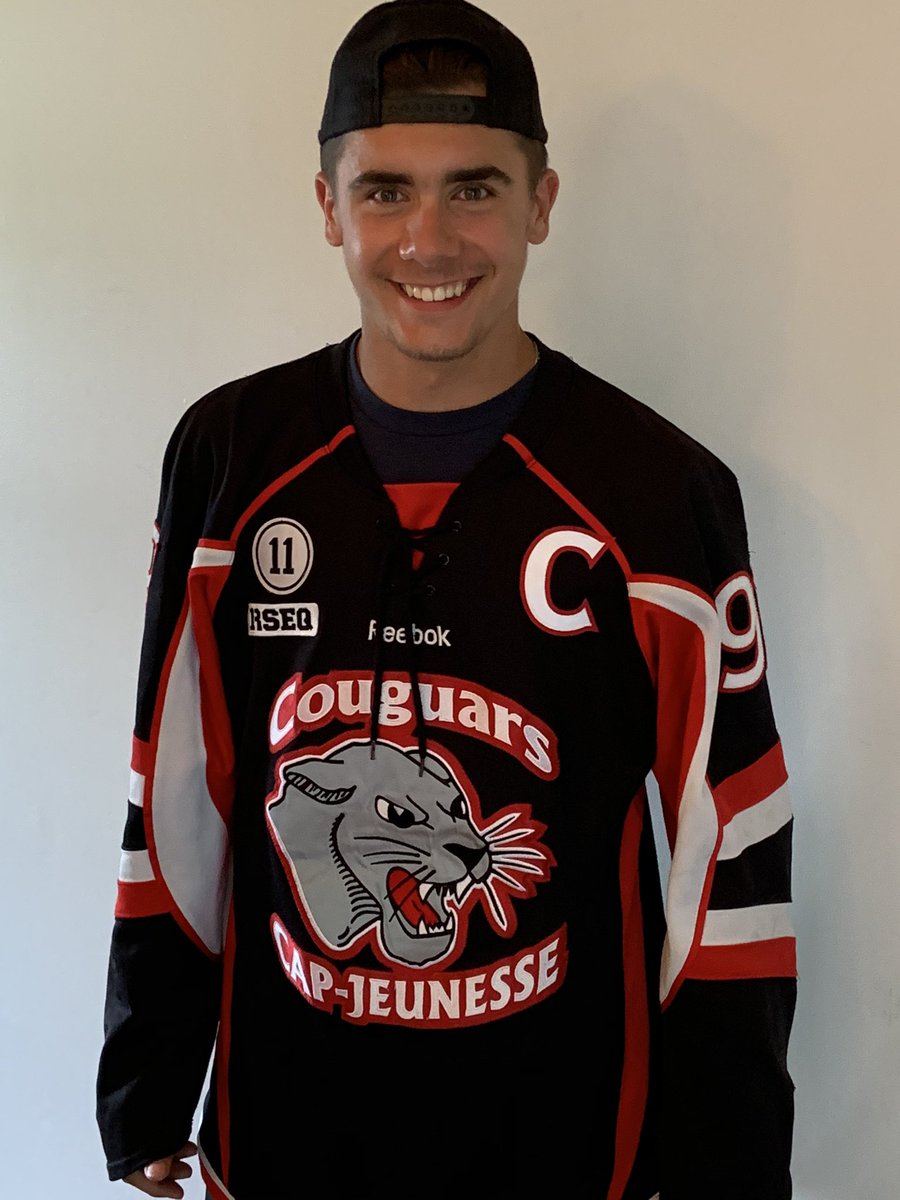 CouguarsJ's tweet photo. Bonne nouvelle avec la relance du hockey, l’organisation des Couguars Juvénile Division 1 a procédé à la nomination de son capitaine en vue de la saison 2020-2021: Zakary Larocque sera sans aucun doute un ambassadeur pour notre organisation. Félicitations Zak !!! https://t.co/ytBwI6b6Ji