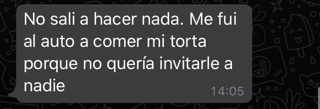 JuliaAyelen's tweet photo. Mi hermana me envio una selfie en el auto hoy al medio dia, cuando le pregunte que salio a hacer, esta fue su respuesta: https://t.co/H7ey8fSyRc