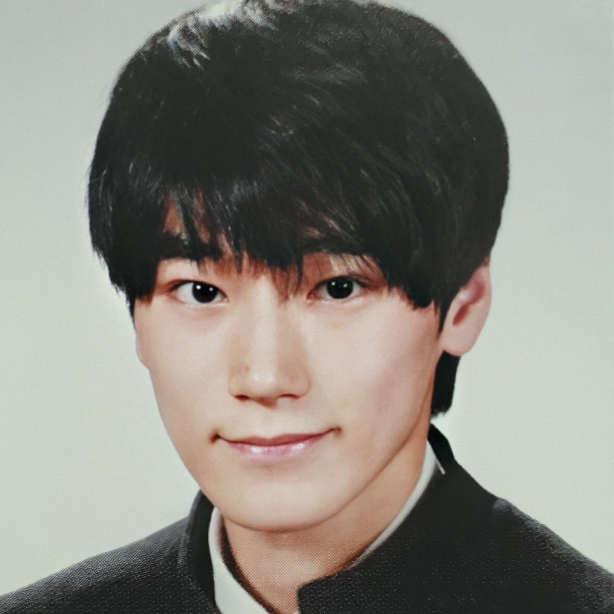 a thread of san but he grows up as you keep scrolling ♡︎