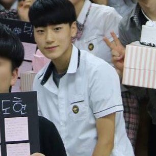 a thread of san but he grows up as you keep scrolling ♡︎