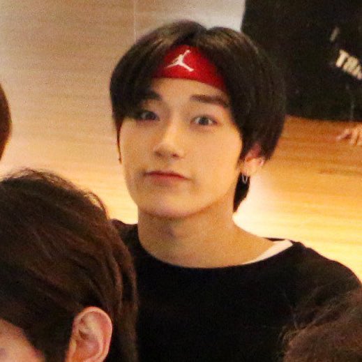 a thread of san but he grows up as you keep scrolling ♡︎