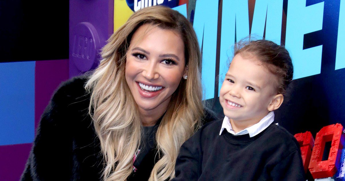 Oh no! #tiktokdown ! But guess what. NAYA RIVERA IS STILL MISSING! A DAUGHTER , A SISTER AND A MOTHER IS MISSING! PERHAPS WE SHOULD FOCUS ON THIS INSTEAD OF FUCKING TIKTOK BEING BROKEN #PrayingforNaya