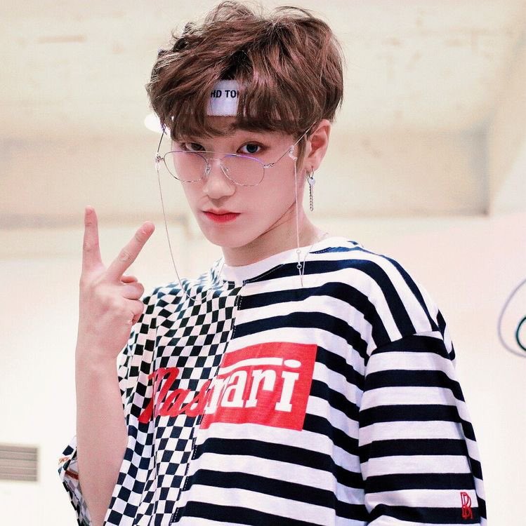 a thread of san but he grows up as you keep scrolling ♡︎