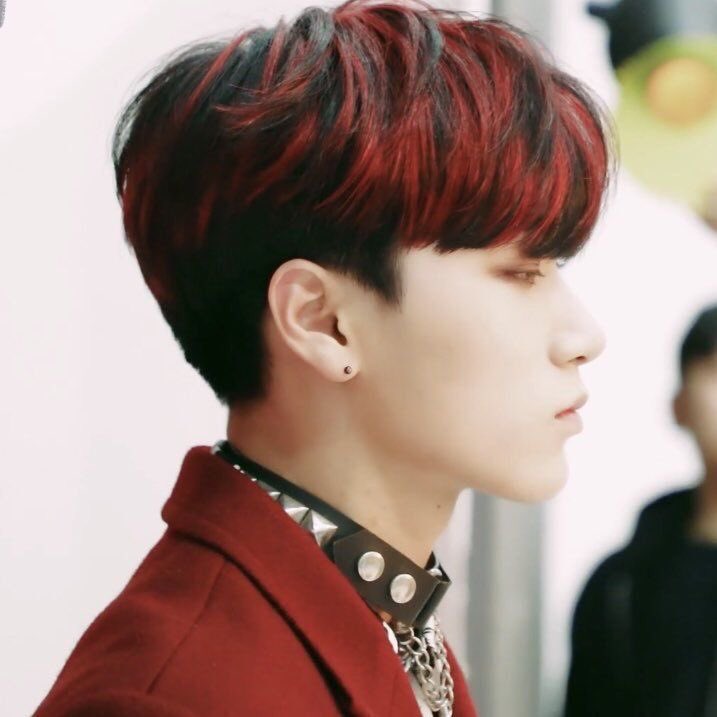 a thread of san but he grows up as you keep scrolling ♡︎