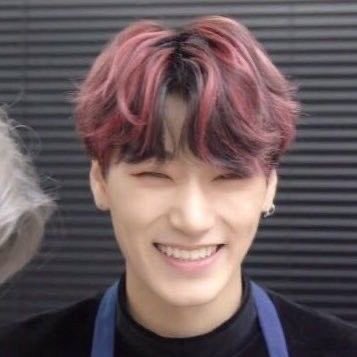 a thread of san but he grows up as you keep scrolling ♡︎