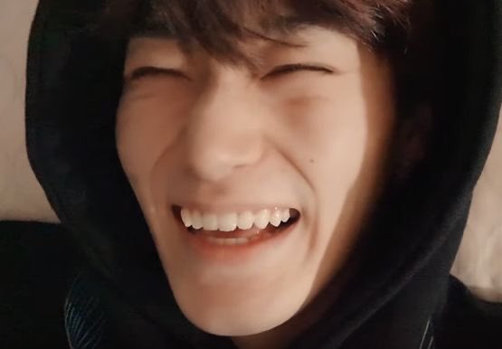 a thread of san but he grows up as you keep scrolling ♡︎