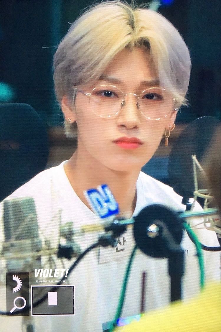 a thread of san but he grows up as you keep scrolling ♡︎