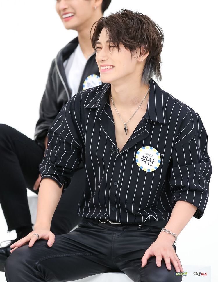 a thread of san but he grows up as you keep scrolling ♡︎