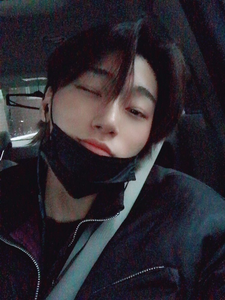 a thread of san but he grows up as you keep scrolling ♡︎