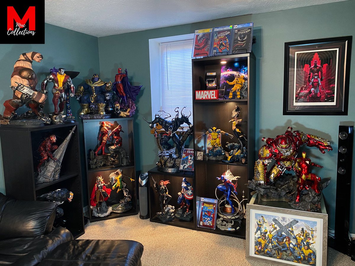 The main @Marvel display in THE MAC PALACE! @collectsideshow @Prime1Studio @CGCComics @jorge_molinam @TheRealStanLee @comickult @hottoysofficial @XMenMovies @CollectorCorps @KadeemHardison @MarvelFans4Ever