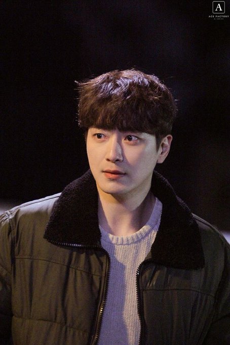 About_LJunHyuk's tweet photo. Hello! We are a small international fanbase for Actor #LeeJoonhyuk/#이준혁! You may know him recently as 지형주 from #365RepeatTheYear,  서덩재 from #Stranger! Please follow us for more info and updates 👊✌💛 https://t.co/NfDCjiY4WR