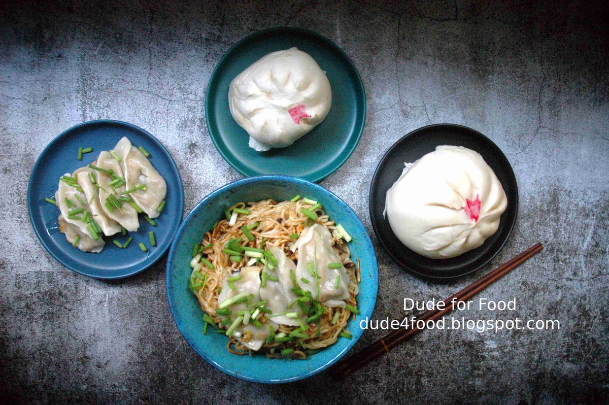 dudeforfood's tweet photo. Do you Ya Chou? Say yes to frozen Taiwanese delicacies easily prepared at home...now up on the blog at https://t.co/UsF30O1hqE #dudeforfood #fourscene #yachoufoods #noodles #steamedbuns #dimsum #dumplings #food #foodie #foodies #foodporn https://t.co/HeaWtXxFmc