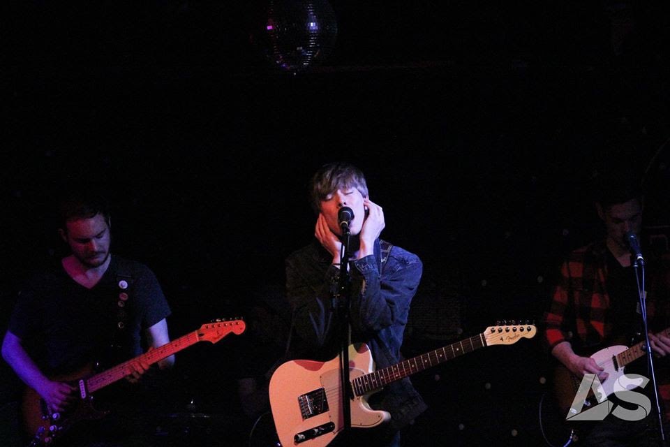 thedepotsf's tweet photo. #TBT to @lifesizemodelss rocking the stage! Who was there? 👋 (Feb. 6, 2020) 
———
#SFSU #SFState #TheDepotSF #LifeSizeModels #LiveMusic #FreeEvent #WeMissLiveMusic https://t.co/rAuzst9SZj