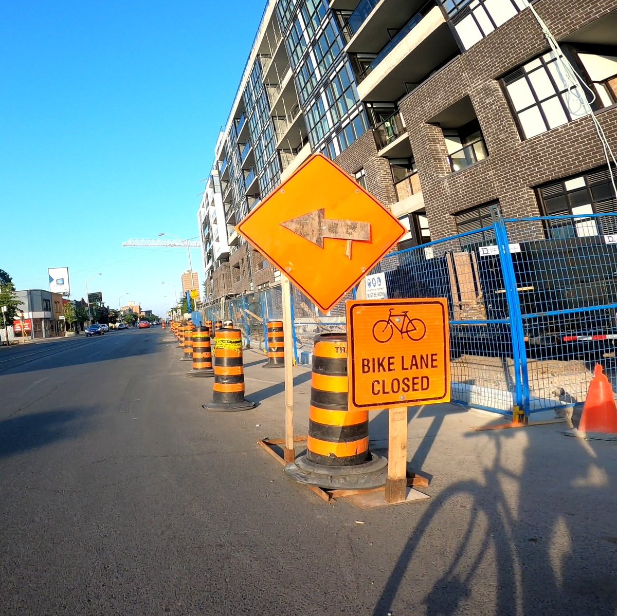 DaveLikesBikes's tweet image. Can we actually GET the bike lane installed before we start closing it?

#DestinationDanforth
#DanforthLovesBikes
#BikeLocalShopLocal
#BikeLaneClosed
#TooSoon