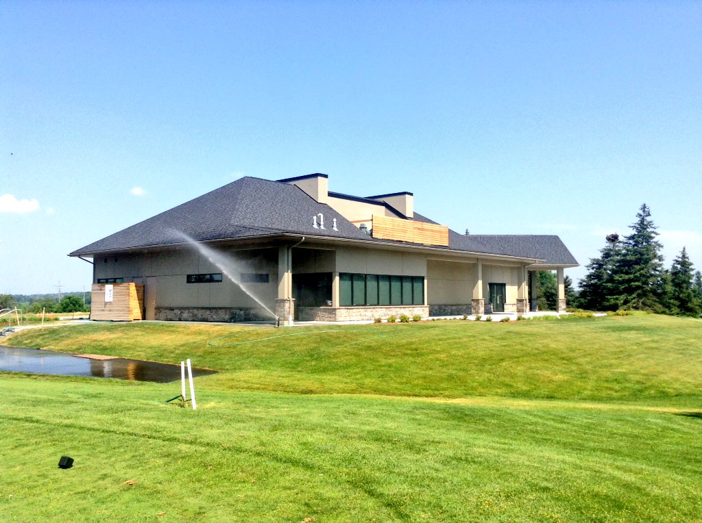 YoungerGolf's tweet photo. Eye opening visit to #Brantford, ONT Walter Gretzky Municipal GC today. Place operates/feels like a working class private club but is wide open for public players. Shiny new $4 million clubhouse is a game changer. Impressive investment on multiple business fronts. https://t.co/0RRkJsV9lF