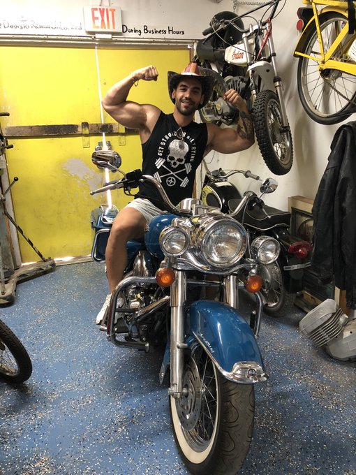 Let&rsquo;s ride ... https://t.co/ryyA4CVxi2<a href="/tag/bodybuilding"class="tags"><span>#bodybuilding</span></a><a href="/tag/lifestyle"class="tags"><span>#lifestyle</span></a><a href="/tag/lean"class="tags"><span>#lean</span></a><a href="/tag/muscle"class="tags"><span>#muscle</span></a><a href="/tag/comingsoon"class="tags"><span>#comingsoon</span></a>