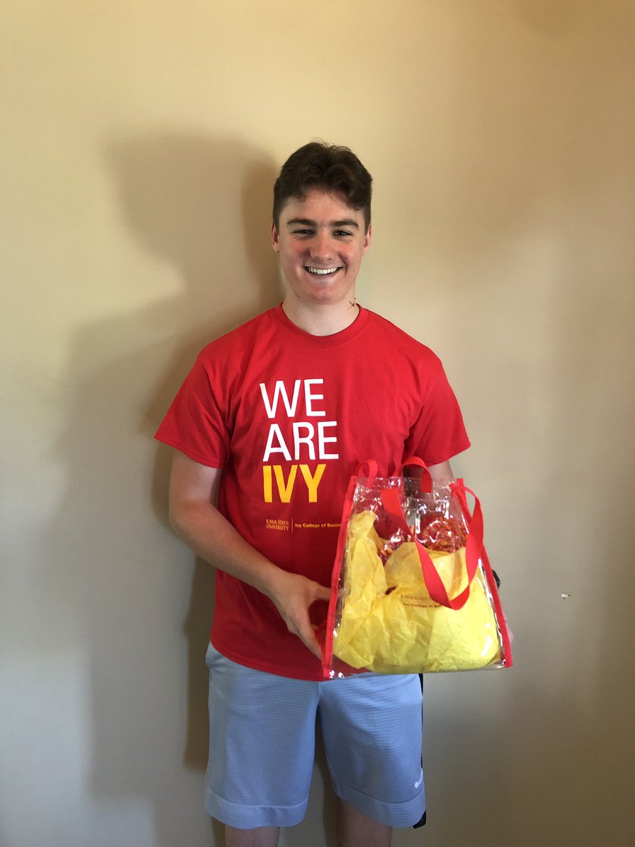 BraydenRiggs28's tweet photo. Got my @ISU_CoB swag bag! Thanks Ivy! See you soon! https://t.co/ccRHeSntrR