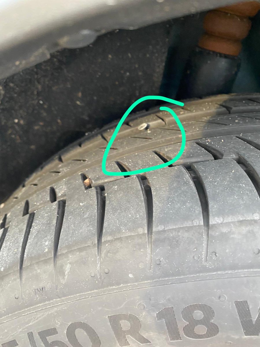 annawilto's tweet photo. Bought a car two days ago.... just driving to work tonight at Prince Charles Hospital and alerted to low pressure in my tyre. Had a look and there’s a screw in the tyre.... gutted. ☹️ #screwedtyre #nhs #nighshift #sytner https://t.co/7OG186Wex2