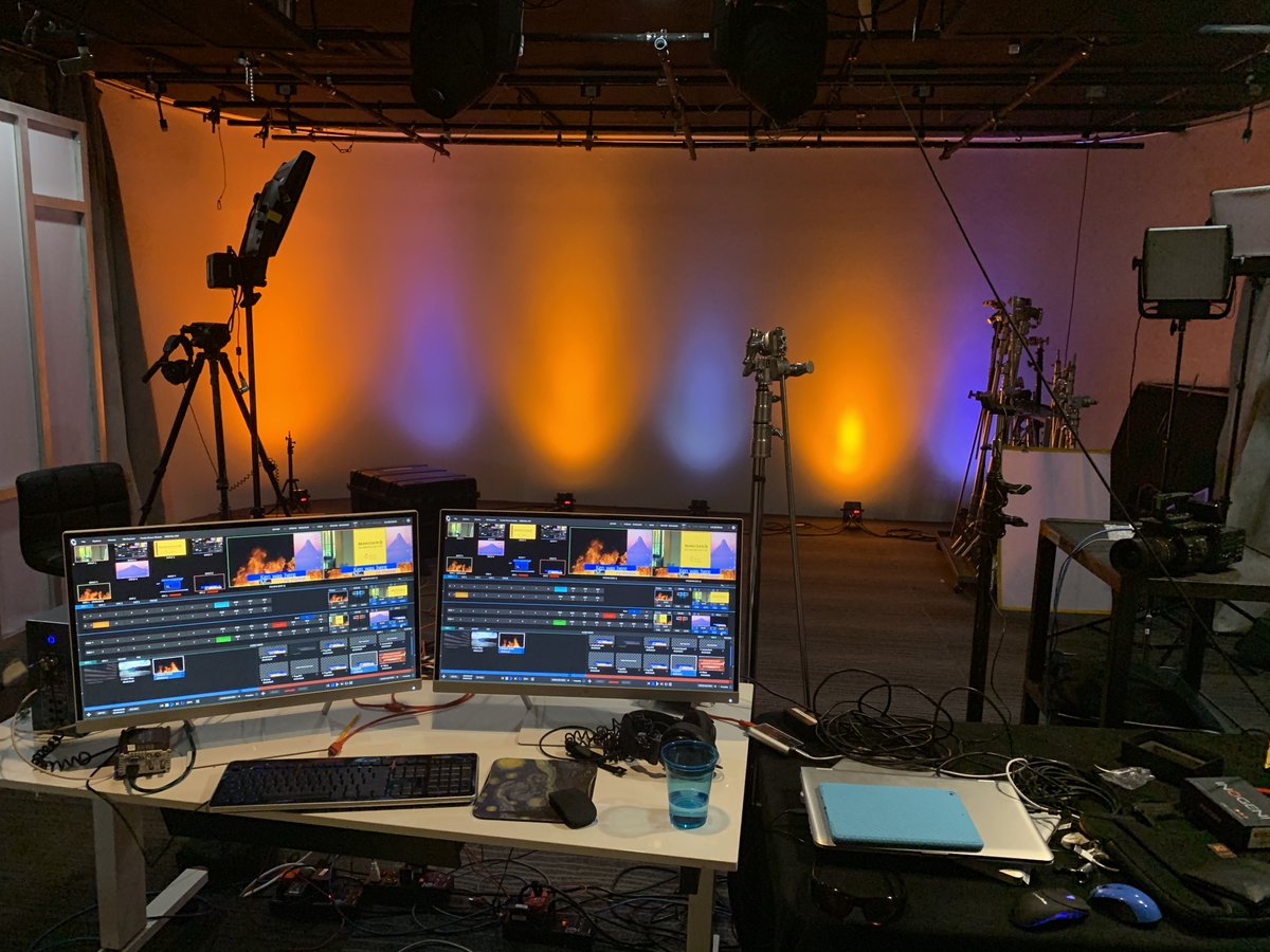 SVF_LTD's tweet image. Having some fun with the #tricaster mini in the #spectrumstudio today. #videoproduction #lighting #studio #Phoenix