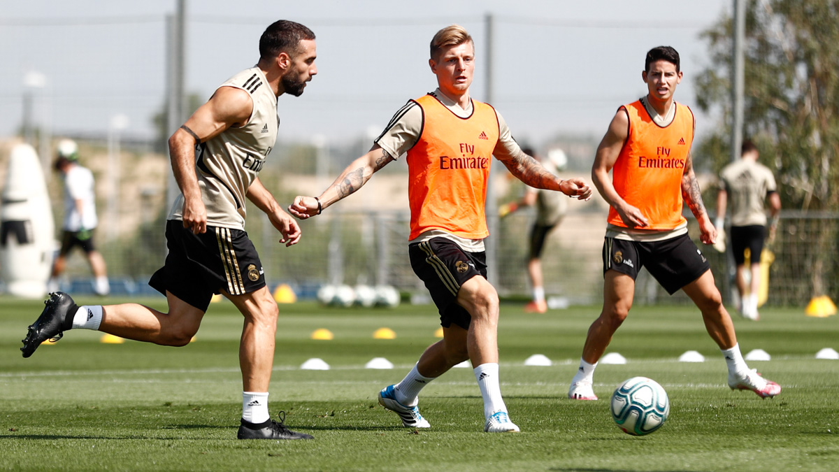 realmadrid's tweet photo. 🙌 ¡Hoy jugamos! 🙌
#RMLiga | #HalaMadrid https://t.co/Q9mN9FwfhB