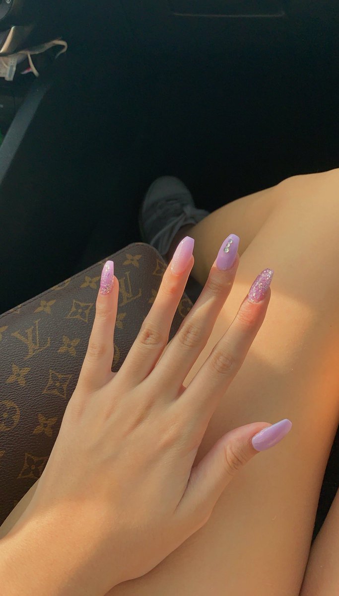 angeIicuh's tweet photo. 💅🏼 https://t.co/TvYLxgFYnS