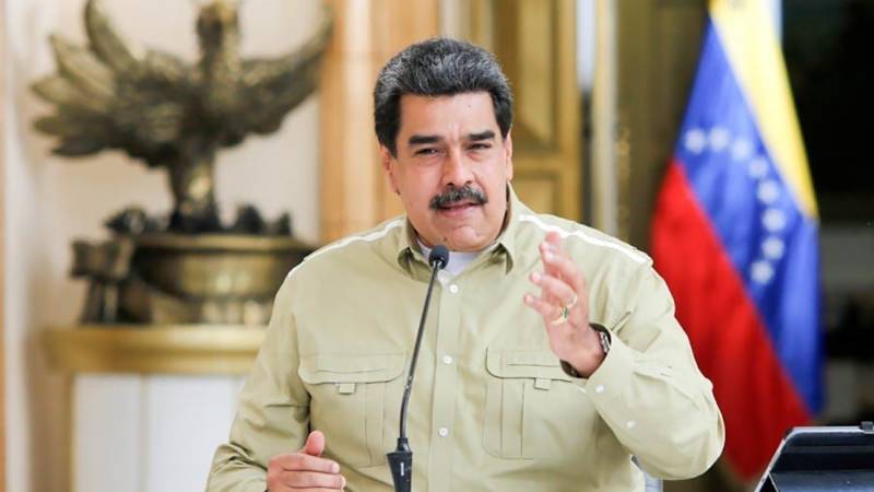 Nicolás Maduro pide solidaridad del pueblo con Diosdado Cabello ante su contagio de Covid-19 mazo4f.com/221620 #Elecciones2020PorElCambio